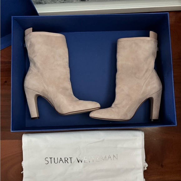STUART WEITZMAN | The Brooks Bootie - Picture 9 of 15